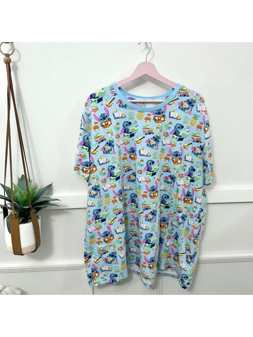 Lilo & Stitch Loungefly Short Sleeve T Shirt Unisex Size 3X AOP Books Reading Bl